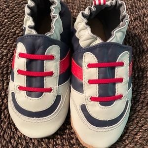Robeez size 3-4 toddler soft sole shoe